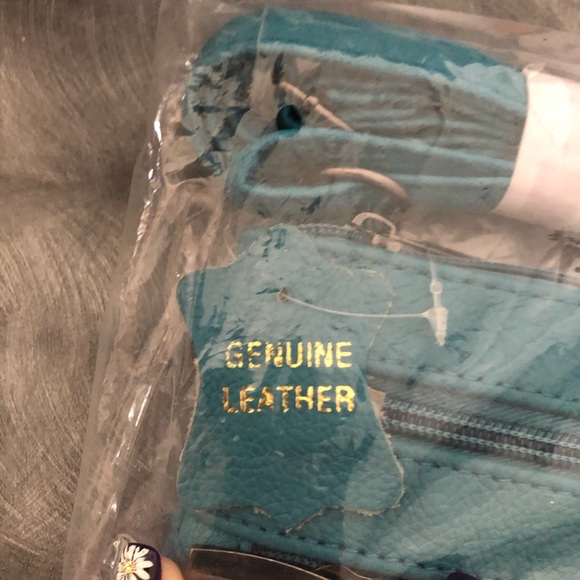 Purse - Picture 2 of 2